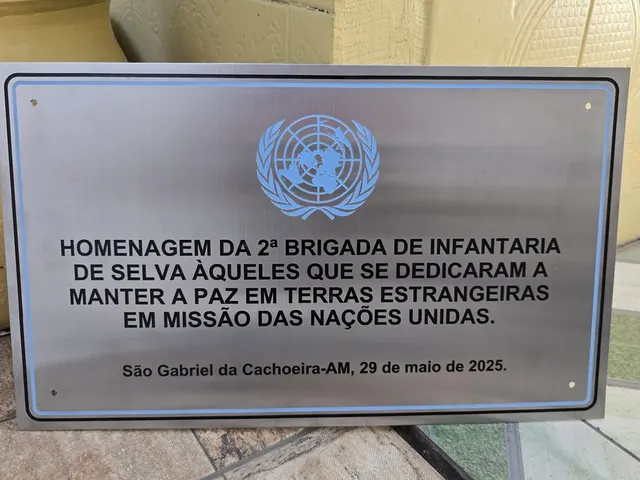 Placas e sinalização